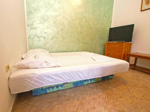 Apartment image 10