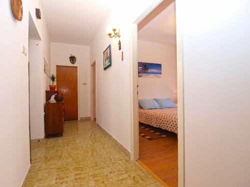 Apartments Blazenka 1270 - image 4