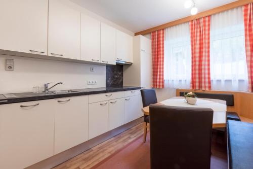 Apart Madeleine - image 7