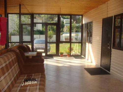 U Alika i Iriny Guest House - main image