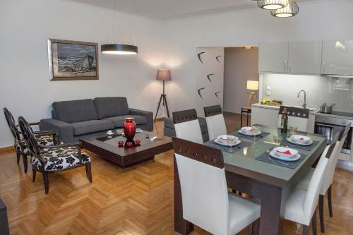 Exceptional Penthouse close to Acropolis Museum by GHH, Athens