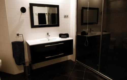 Apartamentos Real Lleida - image 10