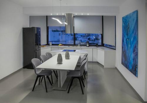 Luxury Penthouse touching the Acropolis by GHH, Atény (fotografie 10)