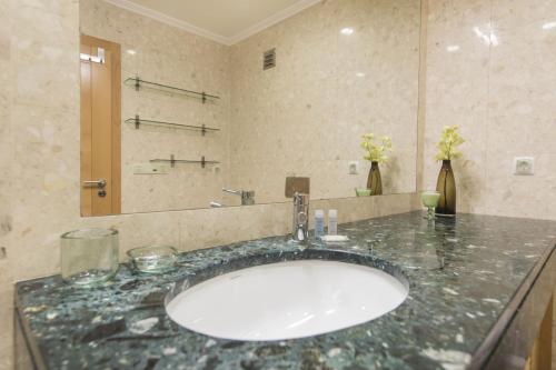 LovelyStay - Modern apartment in Anjos