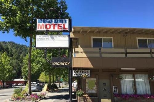 Bigfoot Motel 1