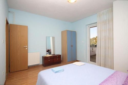  Apartment Zaklopatica 8342a in Lastovo