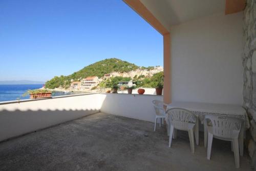  Apartment Zaklopatica 8342a in Lastovo