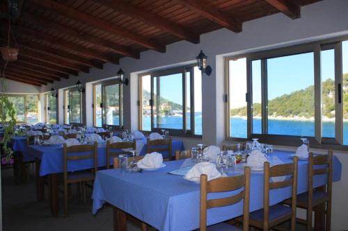Apartments by the sea Zaklopatica Lastovo - 8342 - image 8