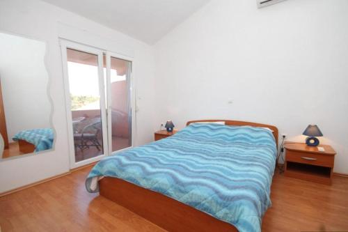 Apartments by the sea Pasman - 8274 - image 5