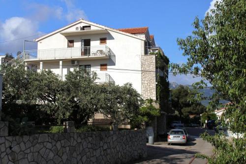 Apartment Jelsa 8765b
