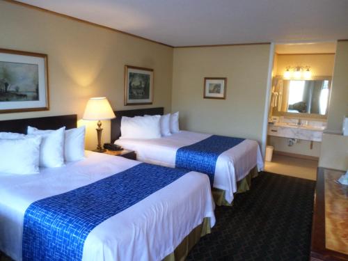 Travelodge by Wyndham Ogallala - Tap to explore photos