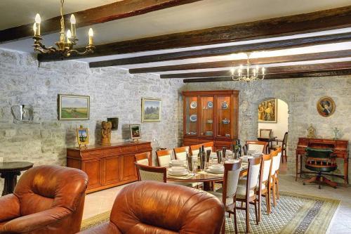 บริการและสิ่งอำนวยความสะดวก, Villa Lucy in บาร์บัน