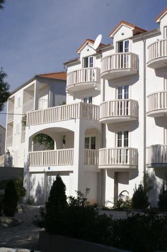 Apartment Bol 2904a - main image