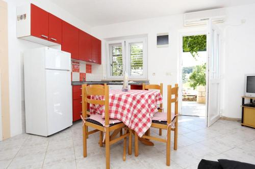 Apartments with a parking space Lumbarda Korcula - 4429 - image 5