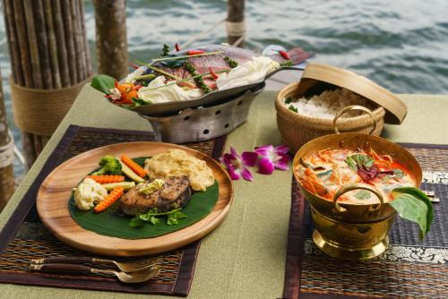 Food and beverages, Koh Andet Eco Resort in Tatai