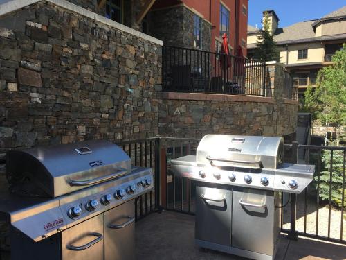Miners Club 3 Bedroom Loft by Canyons Village Rentals MC10A - image 4