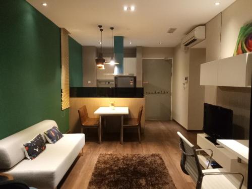 

Imago Riverson Soho