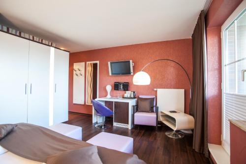 Retro Design Hotel Room Type - Comfort Double Room