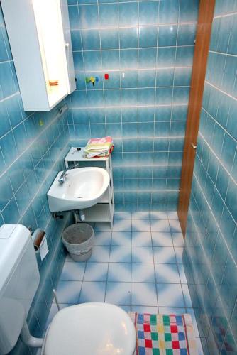 Rooms with a parking space Palit, Rab - 5006