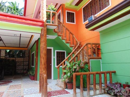 Balcony/terrace, Stefanie Grace Paradise Inn near Philippine Tarsier Recreation Inc.
