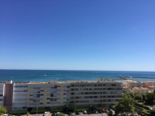 Exceptionnel ! Appartement vue imprenable sur mer.