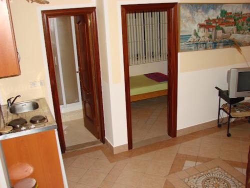 Zoro Apartments - image 3