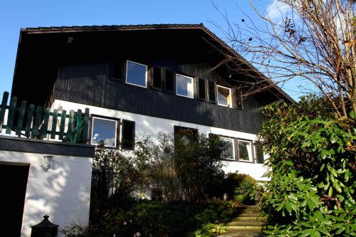 Schönenborn, Lindlar