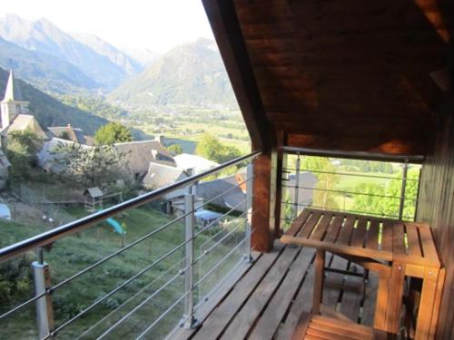 Балкон/тераса, Les GITES DE CAMPARAN - gîte "le PETIT CHALET" (Les GITES DE CAMPARAN - gite "le PETIT CHALET") in Camparan