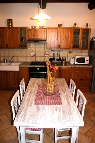 Létesítmények, Mina House in Campi Bisenzio