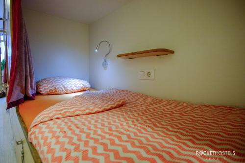 Rocket Hostels Gracia - image 12