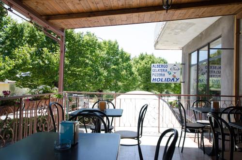 Hotel Holiday in Magliano deʼ Marsi