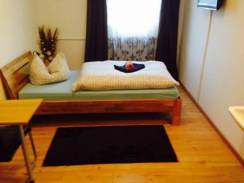 1 twin bed