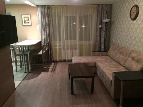 Apartment U Vokzalov Na Oktyabrskoy - image 4