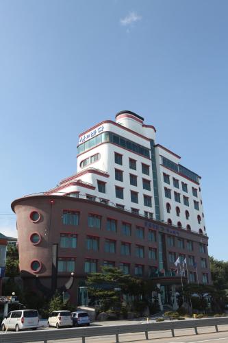 Benikea Hotel Mountain & Ocean Daepohang - Sokcho