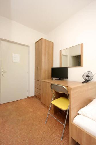  Twin Room Cavtat 5222b in Cavtat