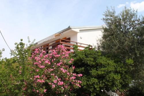  Apartment Starigrad 6614b in Marasovići