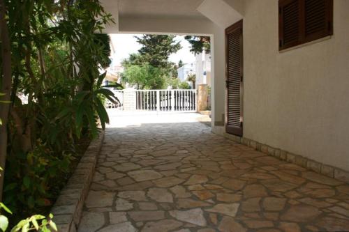 Apartments with a parking space Stara Novalja Pag - 6463 - image 2