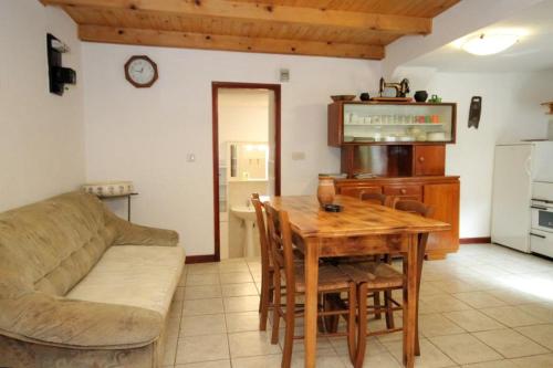  Apartment Kozljak 7453a in Plomin