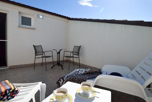 Holiday house with a parking space Medulin - 13655 - image 2