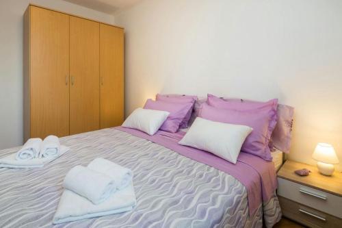 Apartments with WiFi Split - 14127, Split (photo 8)