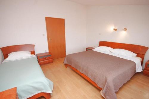  Apartment Seget Vranjica 7559b in Trogir