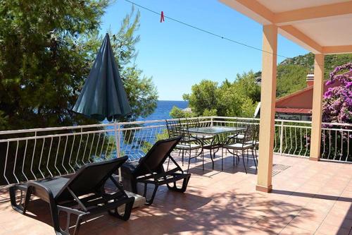 Apartments by the sea Prizba Korcula - 9146 Blato 