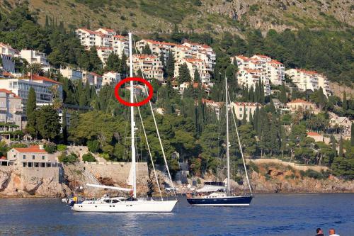 Apartments with a parking space Dubrovnik - 9026