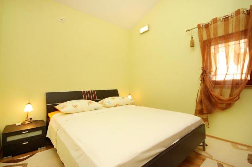 Apartments by the sea Karbuni Korcula - 9308 - main image