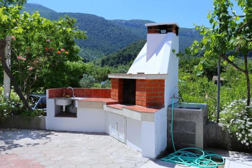 Apartments with a parking space Zuljana, Peljesac - 254