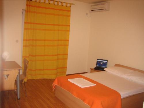 Studio Omis 4654d