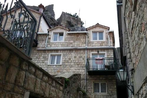 Apartments with WiFi Omis - 11836 Omiš