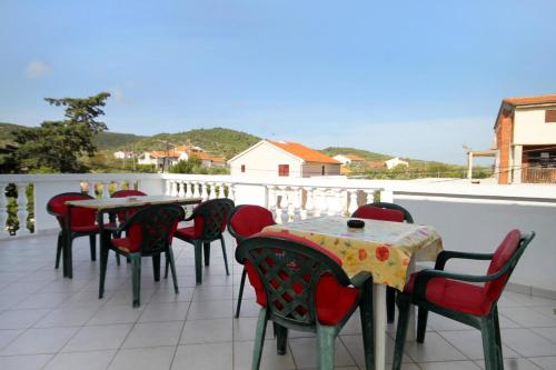  Apartment Mrljane 299a, Pension in Mali Pašman