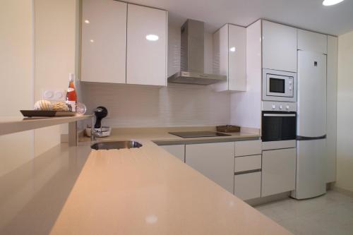 Ocean View Apartment - image 9