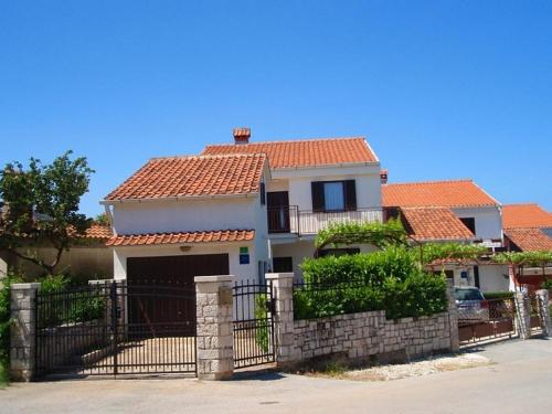 Apartments Ivan 41